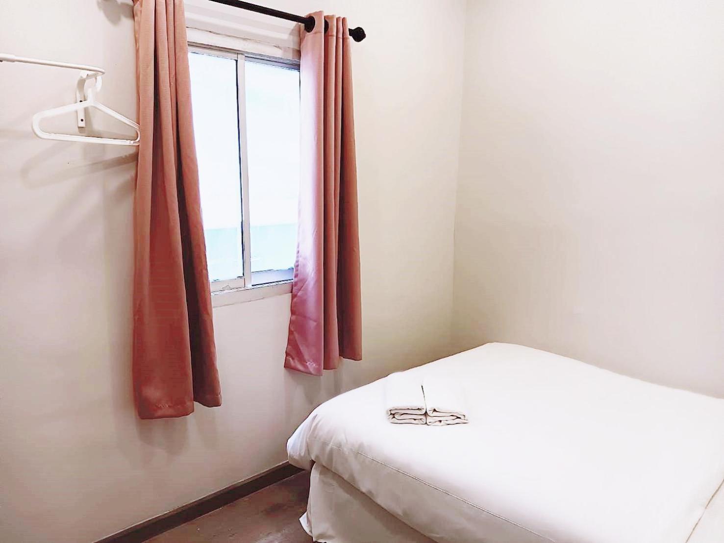 Hidden Dragon Yaowarat Road X Apartment Bangkok Bagian luar foto