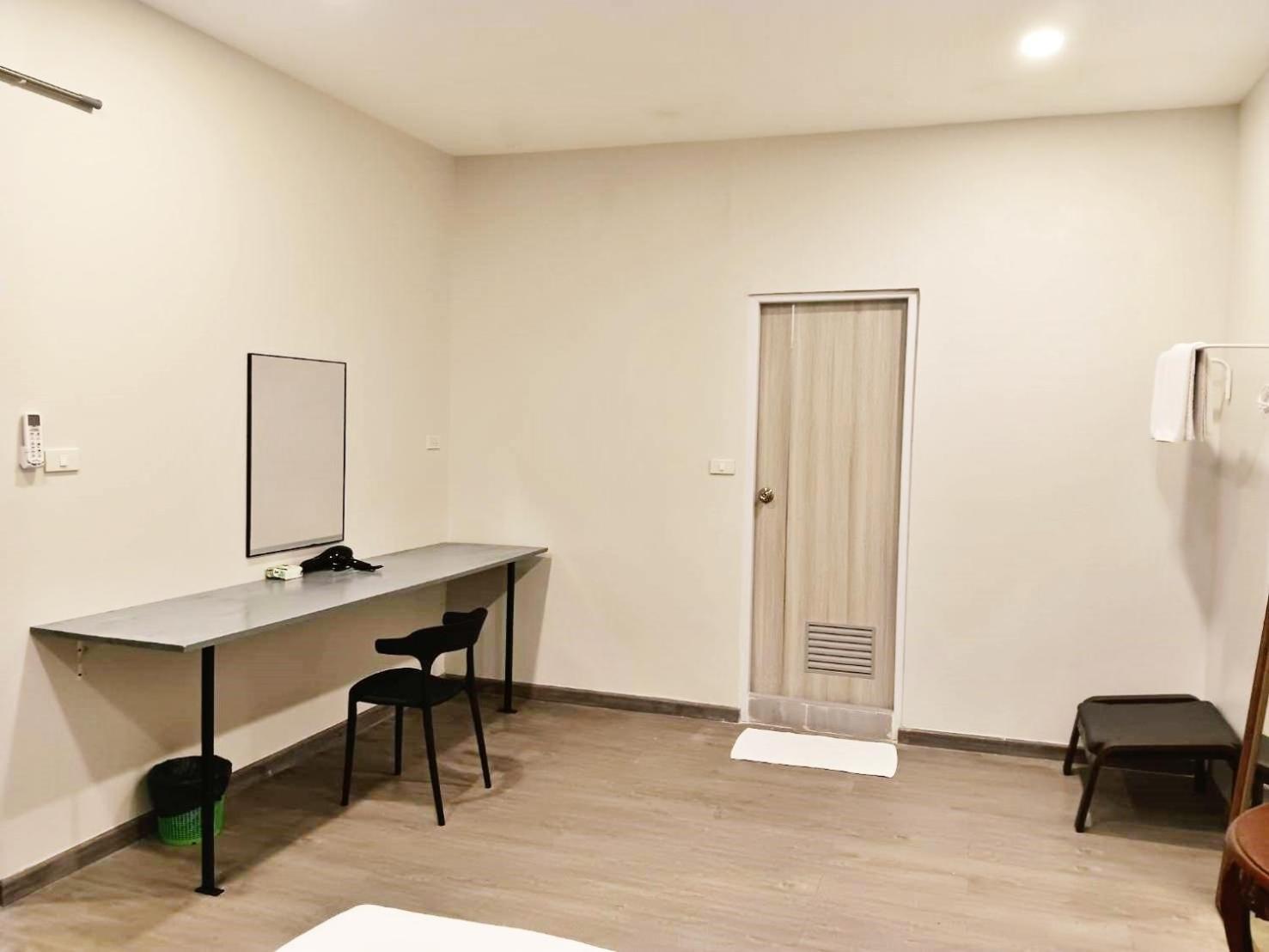Hidden Dragon Yaowarat Road X Apartment Bangkok Bagian luar foto